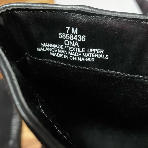 Black beautiful boots - Picture 3 of 4